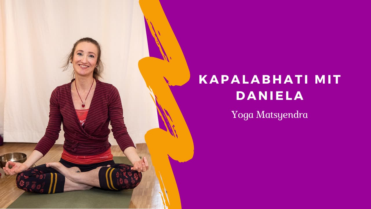 Kapalabhati im Yoga Matsyendra mit Daniela